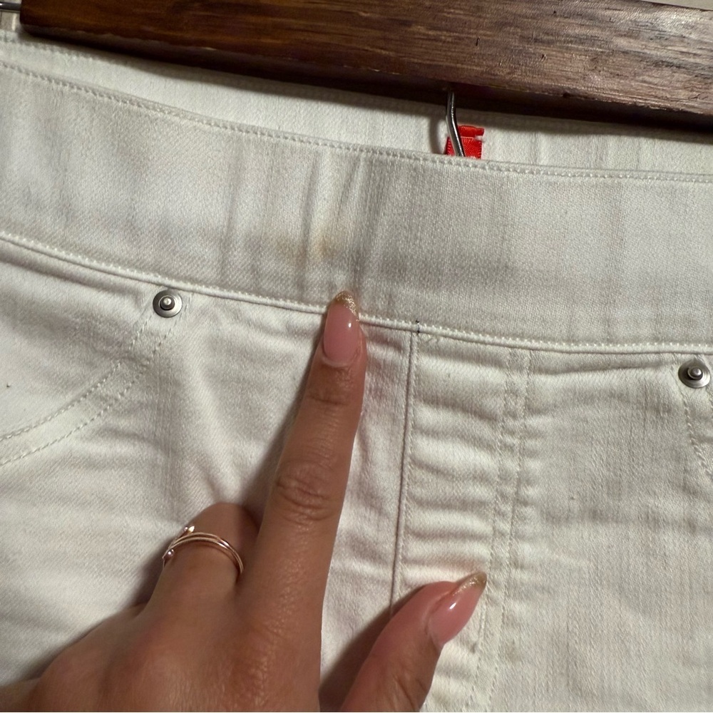 Spanx Distressed Raw Hem Pull On Skinny Jeans White Size Small - Picture 4 of 7